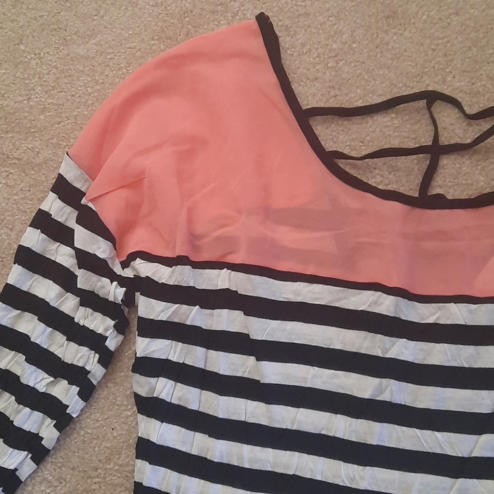 Striped top - Picture 2 of 6